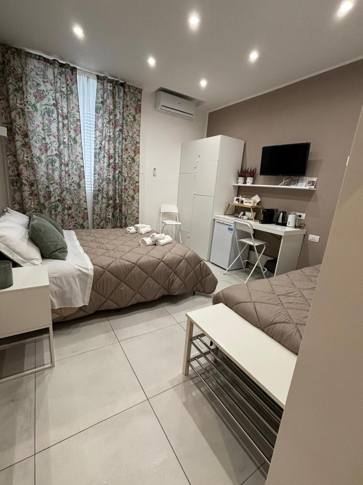 Di Passaggio Hotell Bari Eksteriør bilde