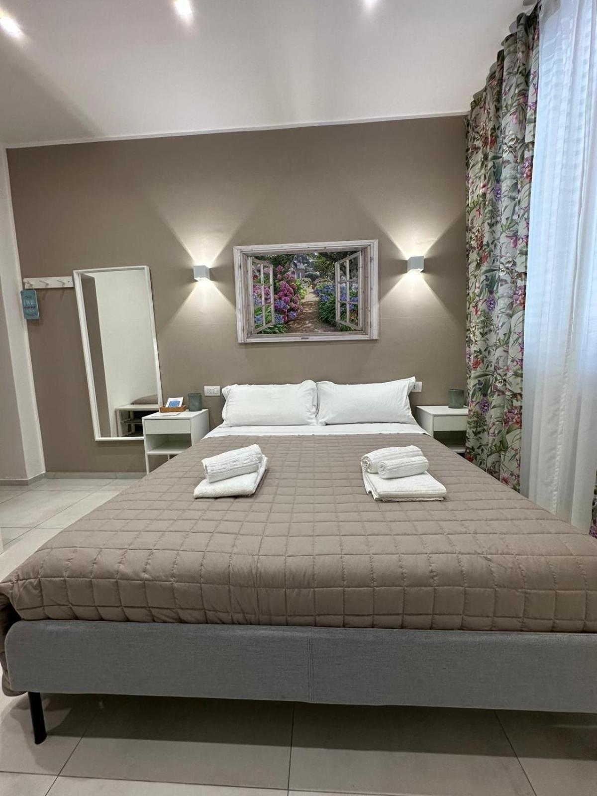 Di Passaggio Hotell Bari Eksteriør bilde